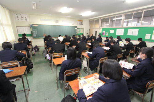 「就職応援本 COURSE」を配布した時の学生の反応は･･･？